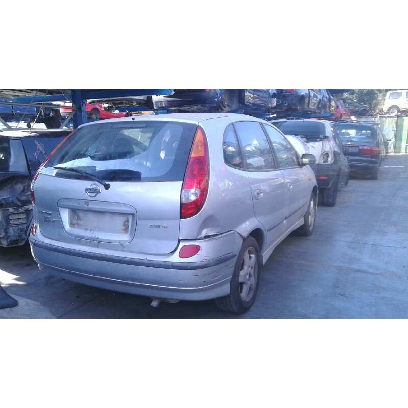 nissan almera tino (v10m) del año 2001