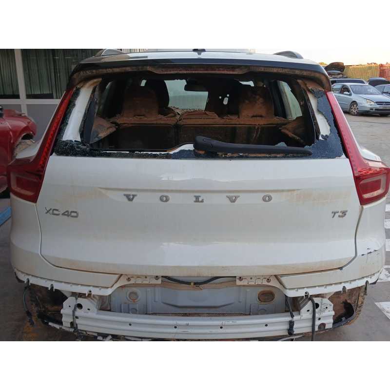 Recambio de porton trasero para volvo xc 40 basis 2wd referencia OEM IAM   