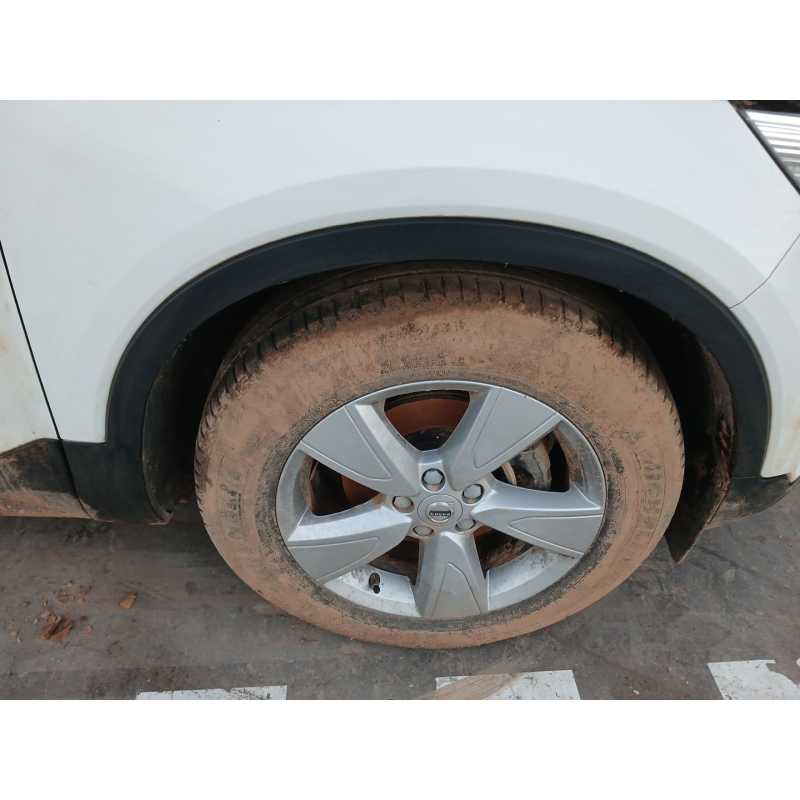 Recambio de aletin delantero derecho para volvo xc 40 basis 2wd referencia OEM IAM   
