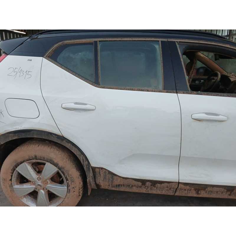 Recambio de puerta trasera derecha para volvo xc 40 basis 2wd referencia OEM IAM   