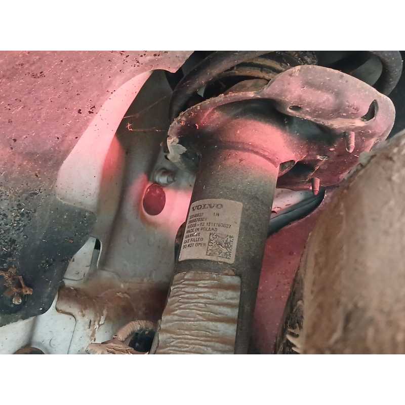 Recambio de amortiguador delantero izquierdo para volvo xc 40 basis 2wd referencia OEM IAM 32246637  