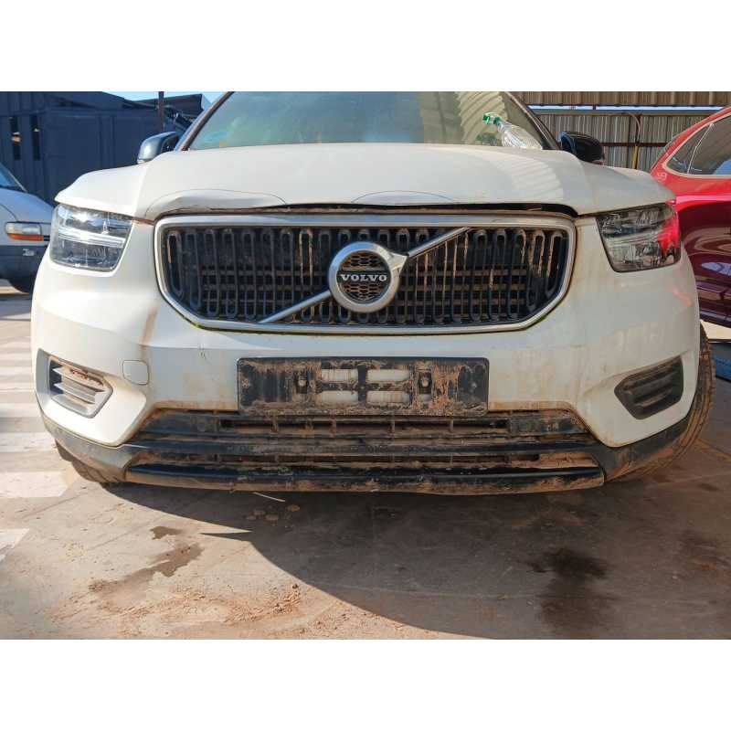 Recambio de paragolpes delantero para volvo xc 40 basis 2wd referencia OEM IAM   