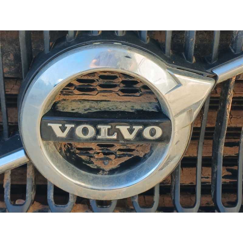Recambio de refuerzo paragolpes delantero para volvo xc 40 basis 2wd referencia OEM IAM   