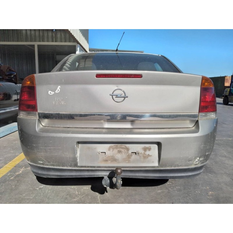 opel vectra c berlina del año 2002