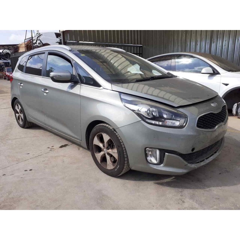 kia carens ( ) del año 2013