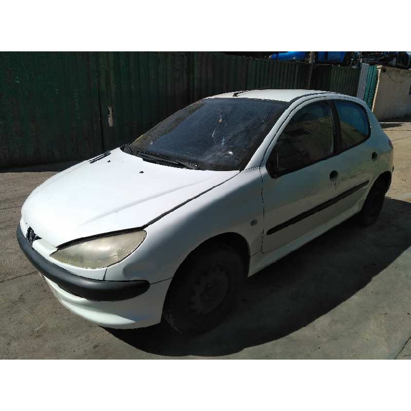 peugeot 206 berlina del año 2002