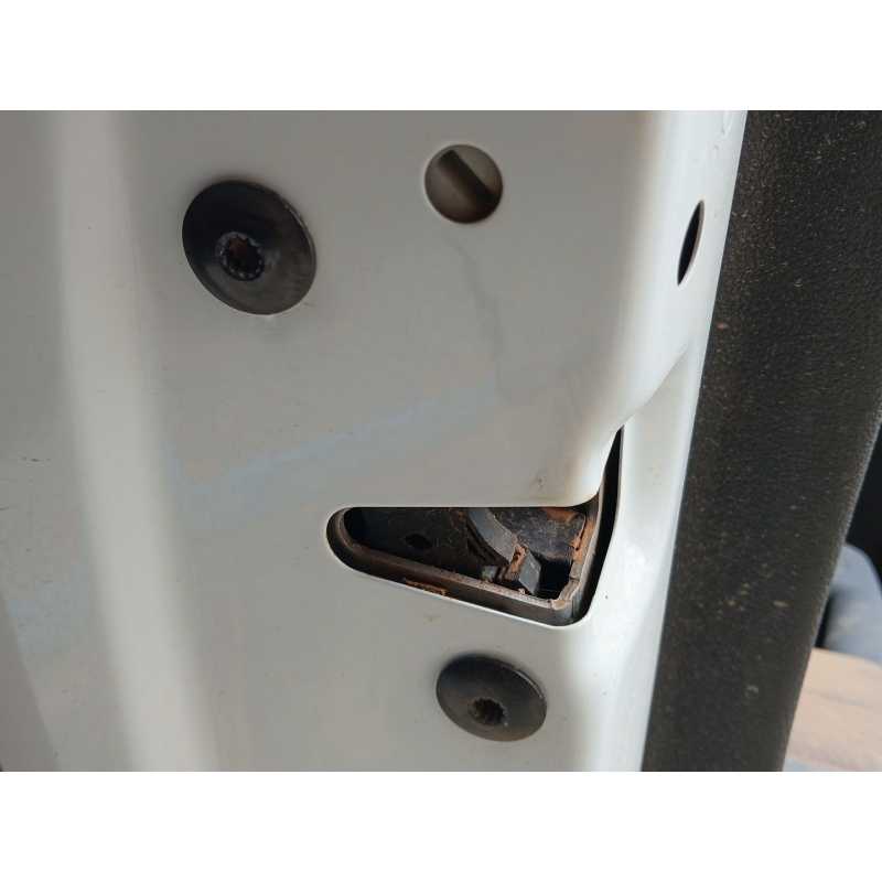 Recambio de cerradura puerta trasera izquierda para volkswagen golf viii lim. (cd1) referencia OEM IAM   