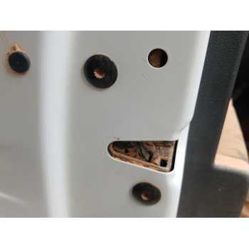CERRADURA PUERTA DELANTERA IZQUIERDA 