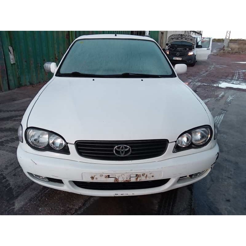 toyota corolla (e11) del año 2001