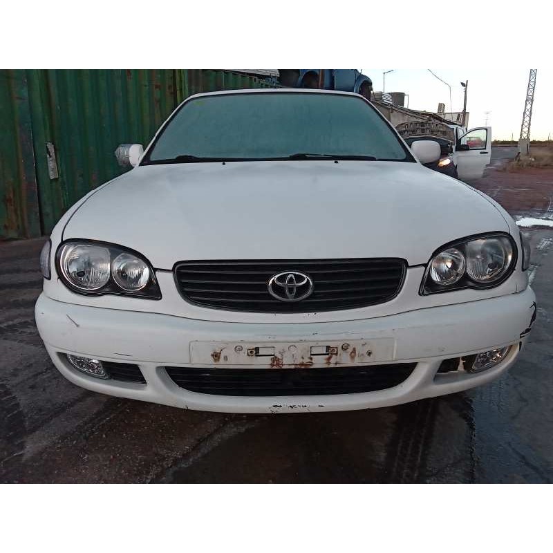 toyota corolla (e11) del año 2001