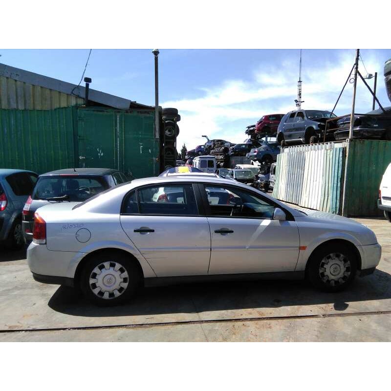 opel vectra c berlina del año 2003