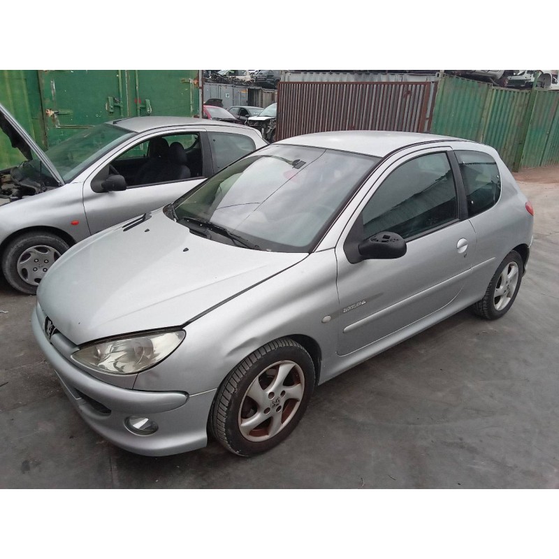 peugeot 206 berlina del año 2004