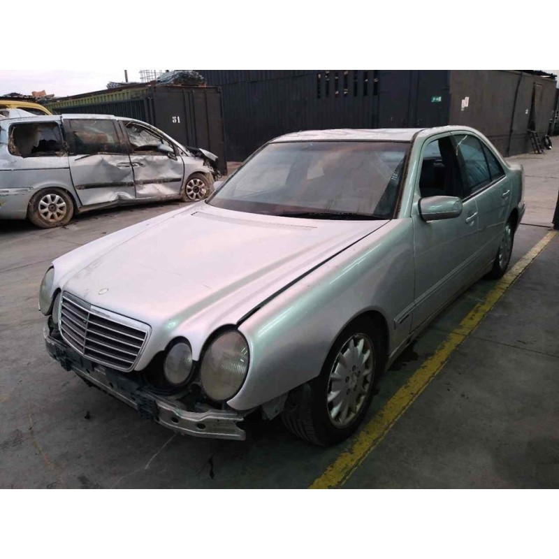 mercedes-benz clase e (w210) berlina diesel del año 2000