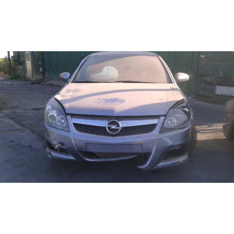 opel vectra c berlina del año 2005
