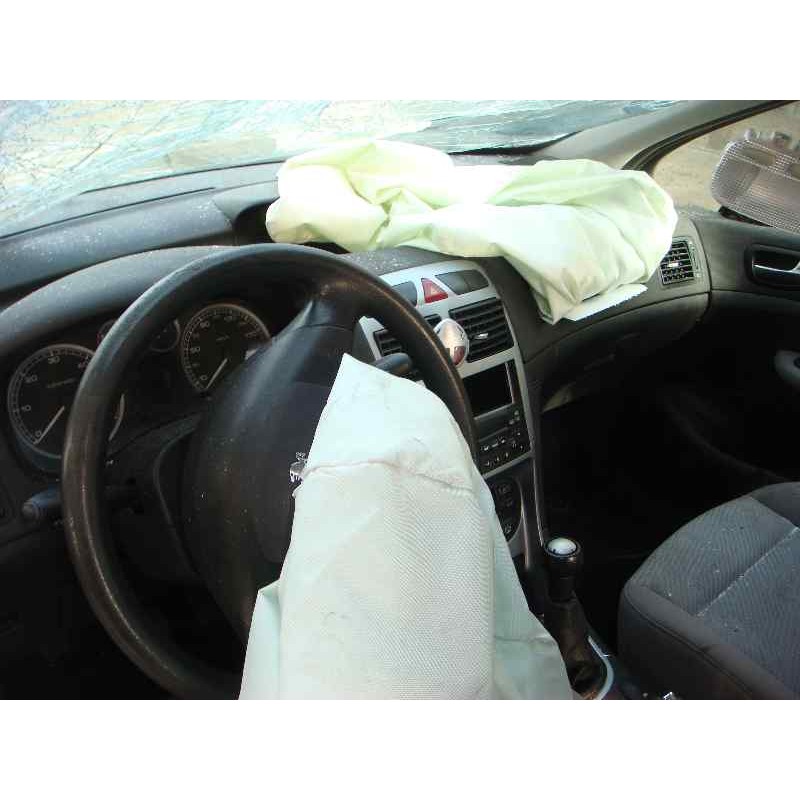 peugeot 307 (s1) del año 2001