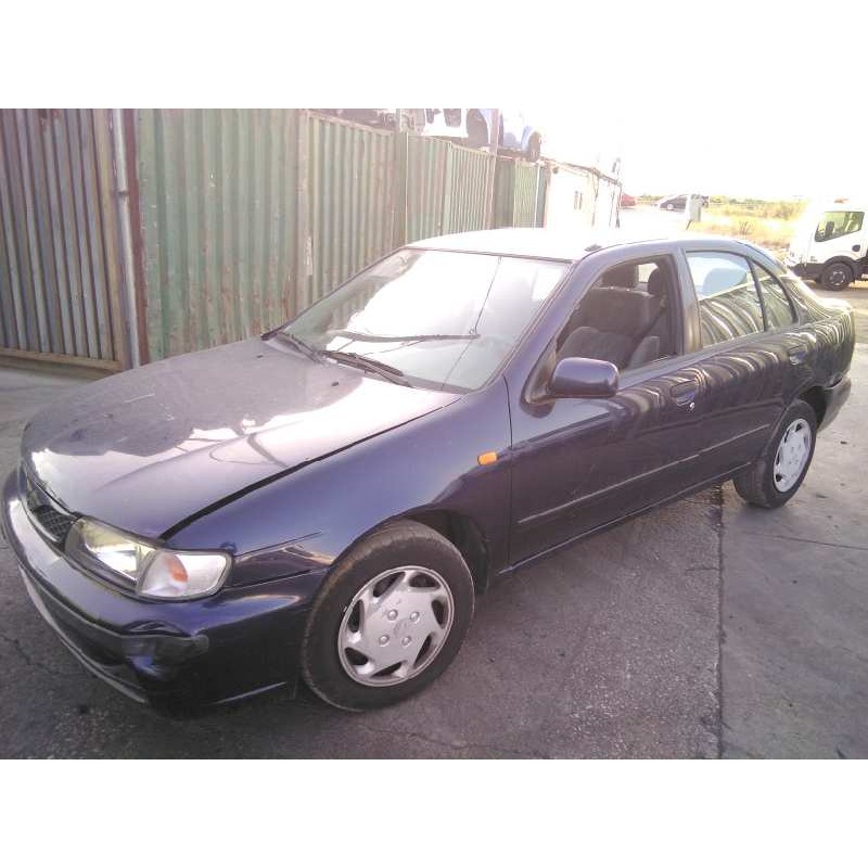 nissan almera (n15) del año 2000