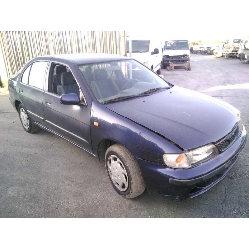 nissan almera (n15) del año 2000