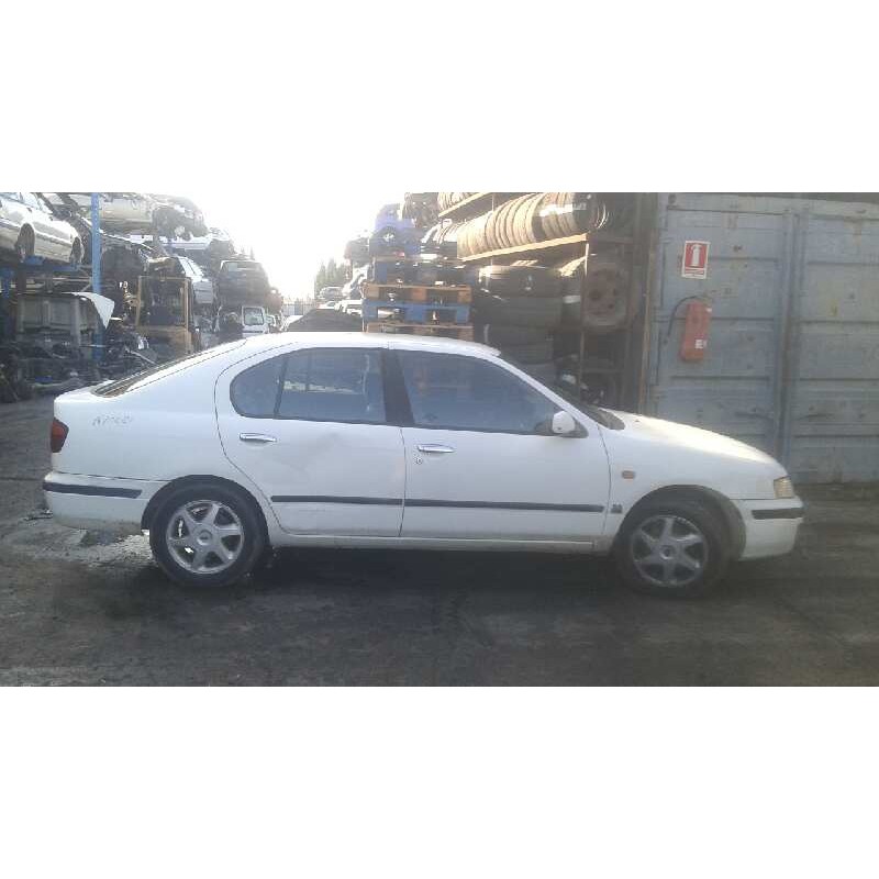 nissan primera berlina (p11) del año 1999