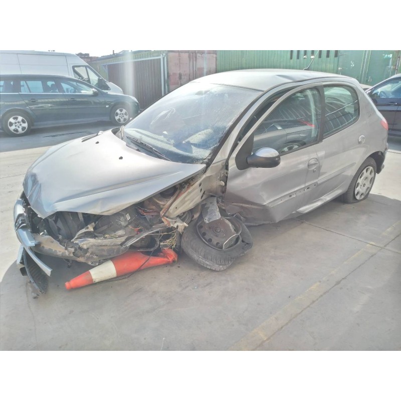 peugeot 206 berlina del año 2005