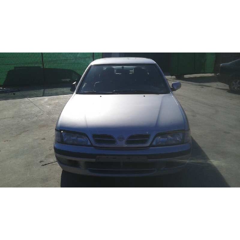 nissan primera berlina (p11) del año 1999