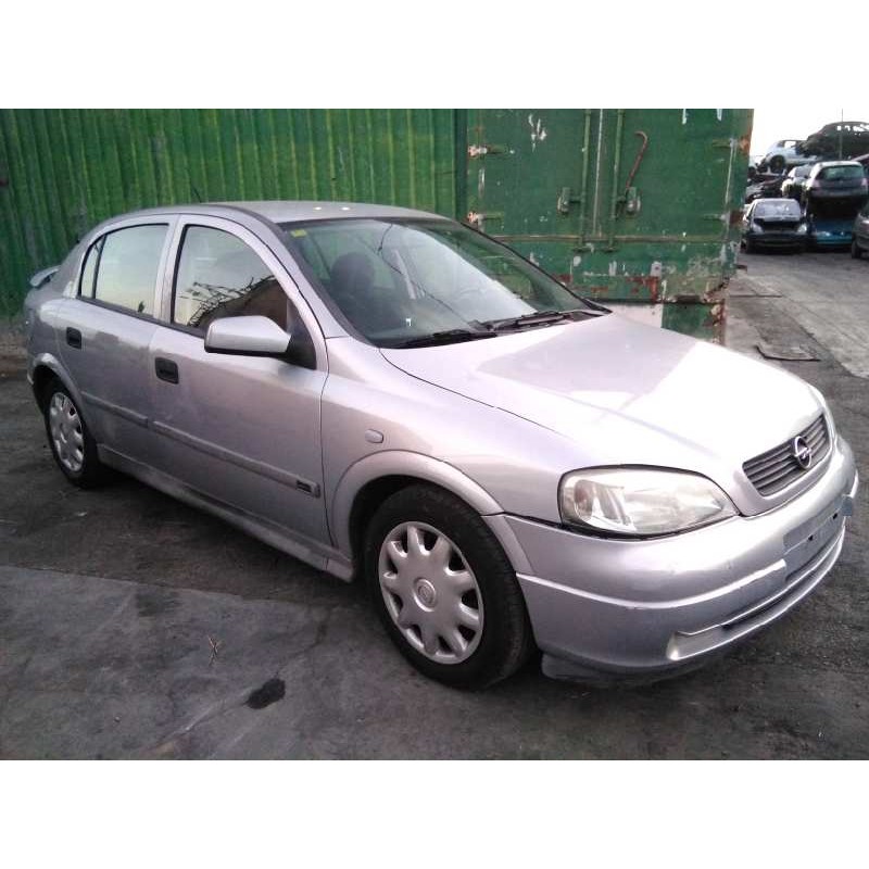 opel astra g berlina del año 2001