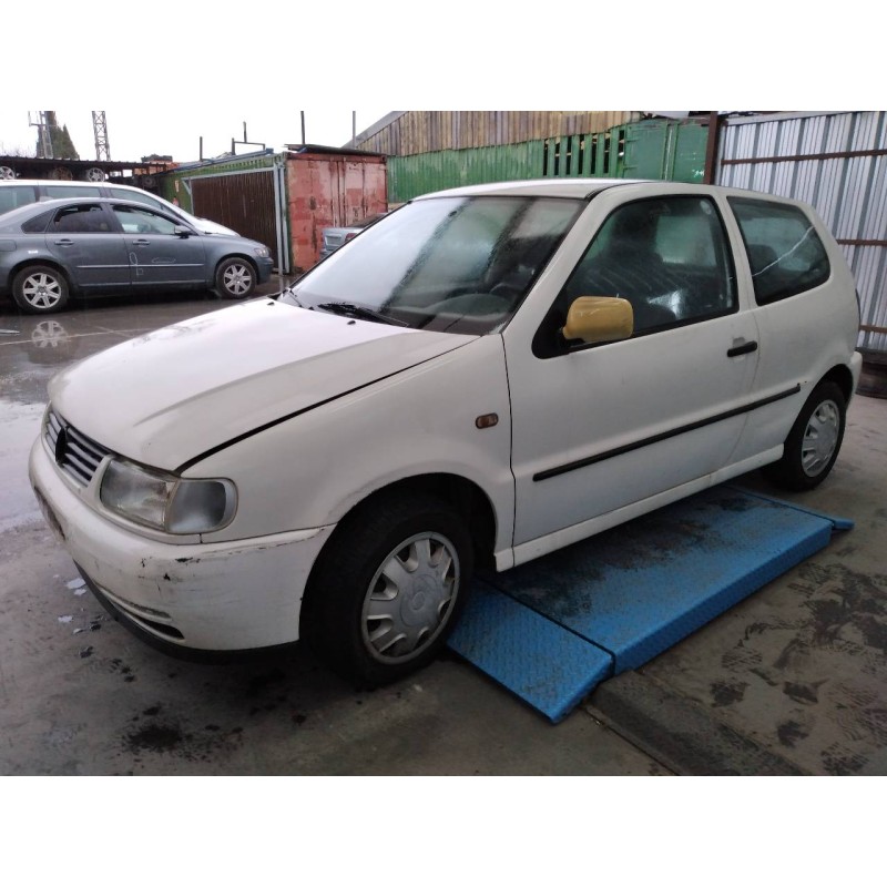 volkswagen polo berlina (6n1) del año 1998