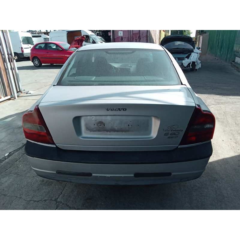 volvo s80 berlina del año 1999