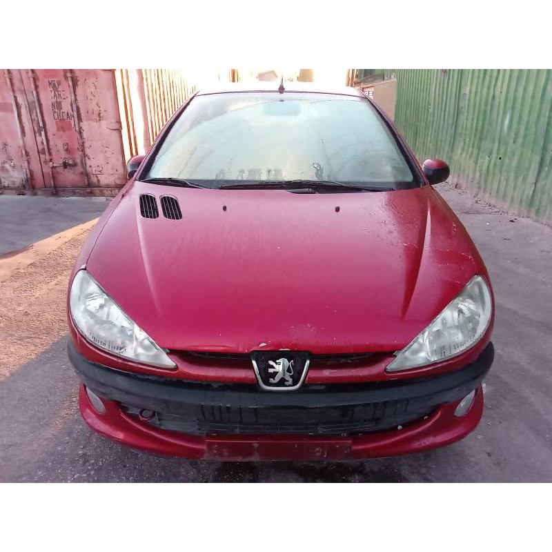 peugeot 206 berlina del año 2000