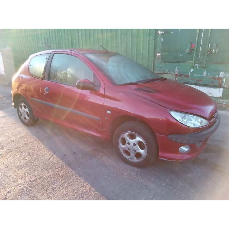 peugeot 206 berlina del año 2000