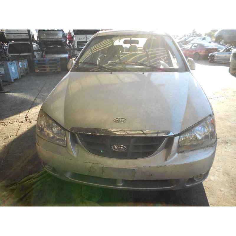 kia cerato del año 2005