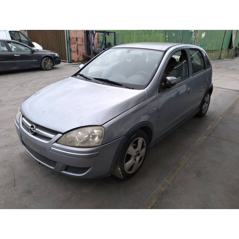 opel corsa c del año 2004