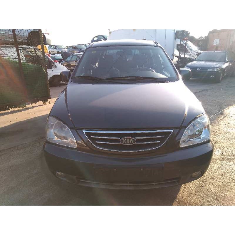 kia carens del año 2004