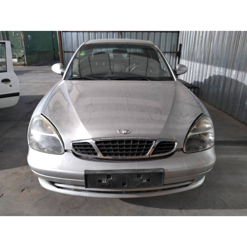 daewoo nubira berlina del año 2002