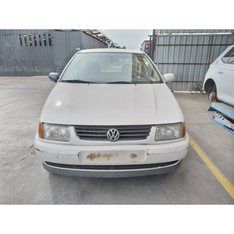volkswagen polo berlina (6n1) del año 1997