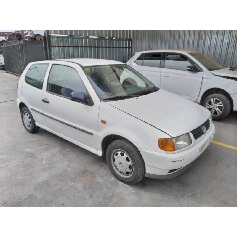 volkswagen polo berlina (6n1) del año 1997