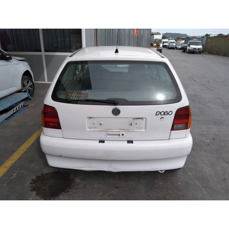 volkswagen polo berlina (6n1) del año 1997