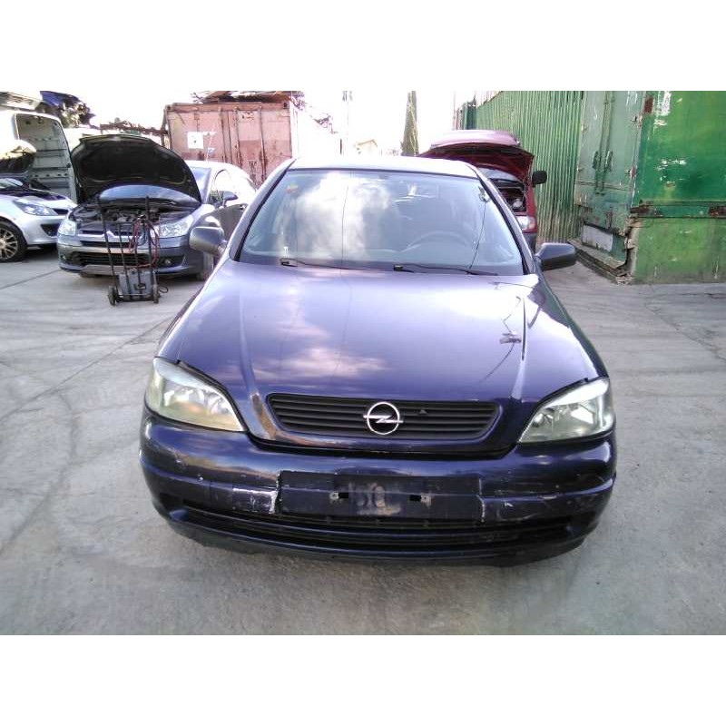 opel astra g berlina del año 2002