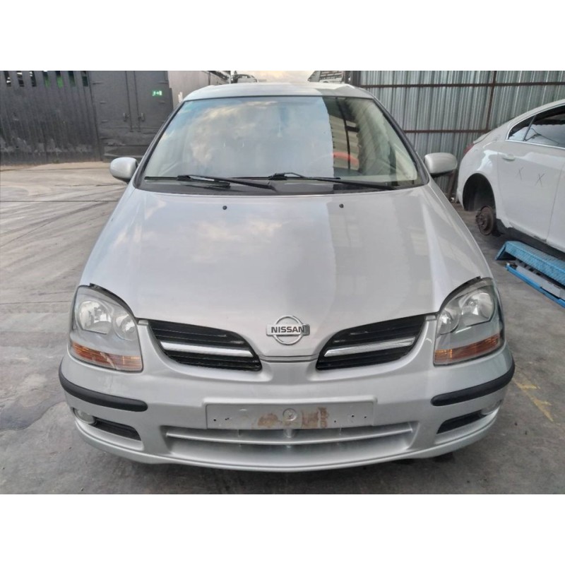 nissan almera tino (v10m) del año 2002