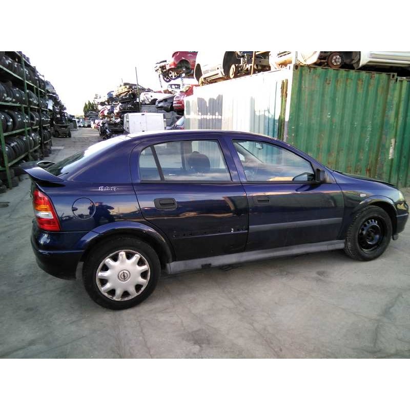 opel astra g berlina del año 2002