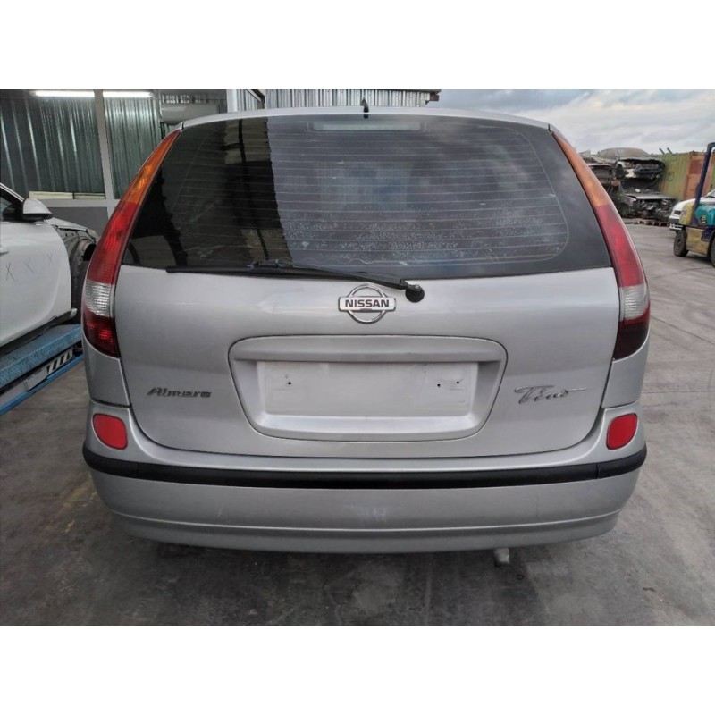 nissan almera tino (v10m) del año 2002