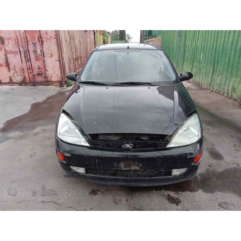 ford focus berlina (cak) del año 2001
