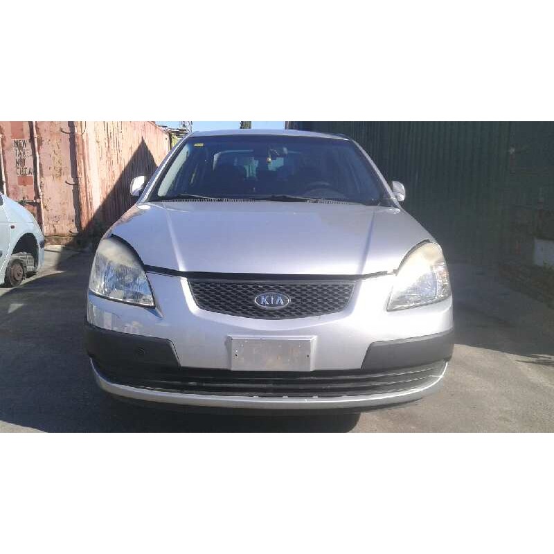 kia rio del año 2005