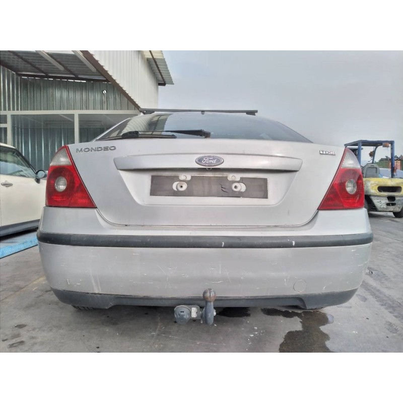 ford mondeo berlina (ge) del año 2004