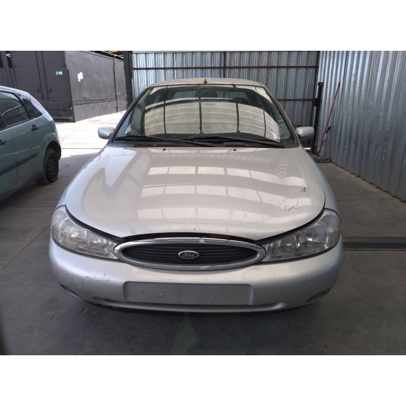 ford mondeo berlina (gd) del año 1999