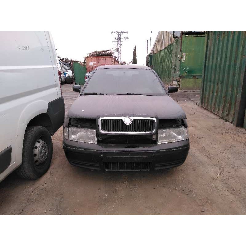 skoda octavia berlina (1u2) del año 2004