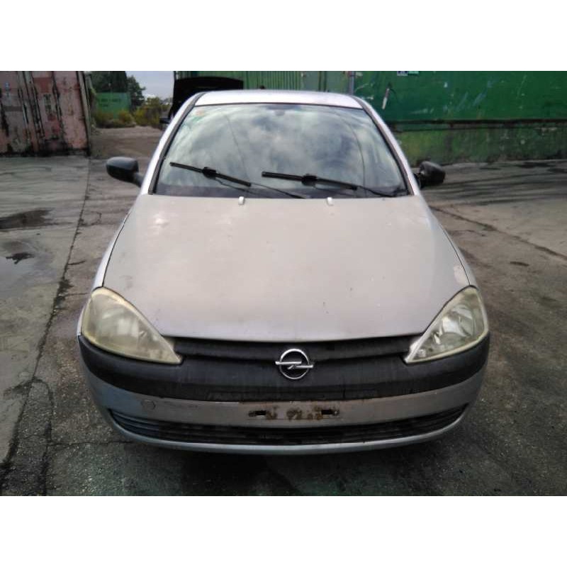 opel corsa c del año 2001