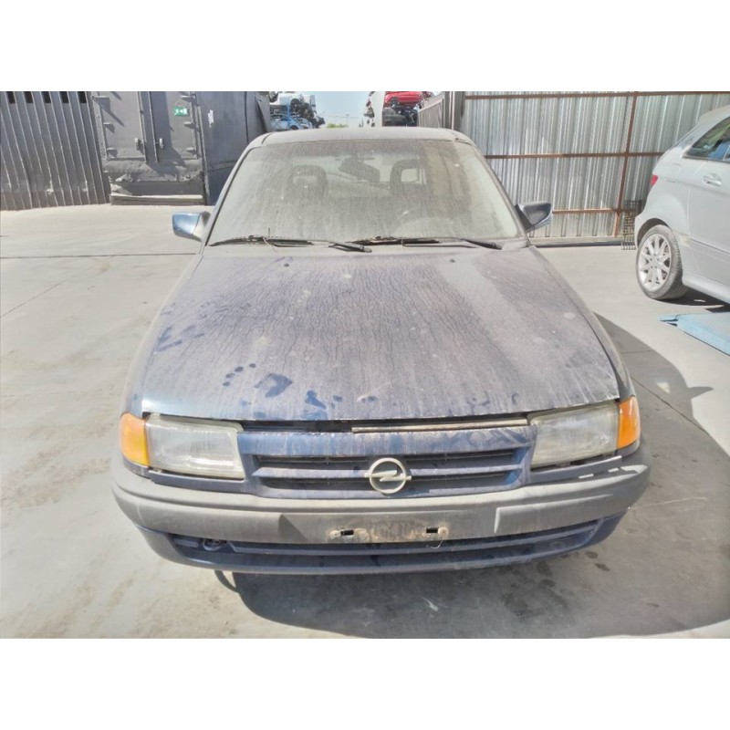 opel astra f berlina del año 1994