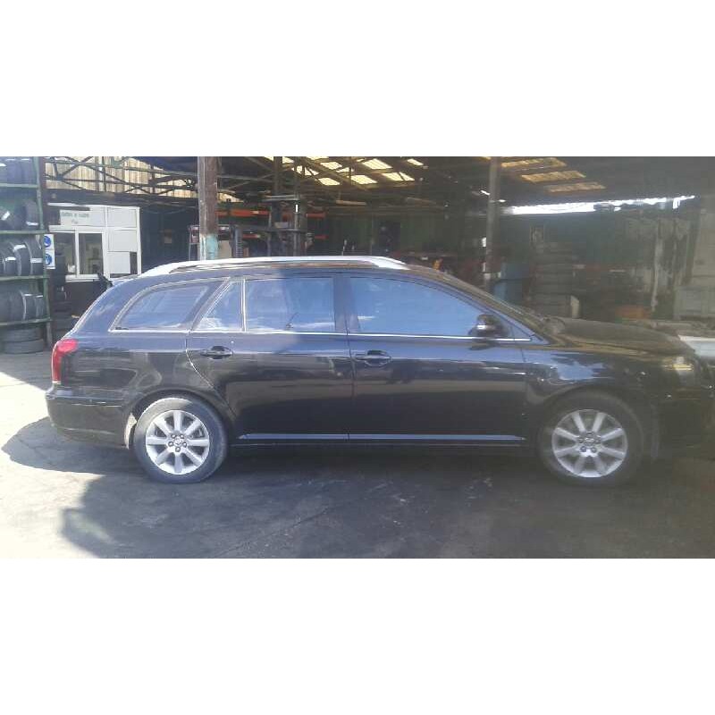 toyota avensis wagon (t25) del año 2006