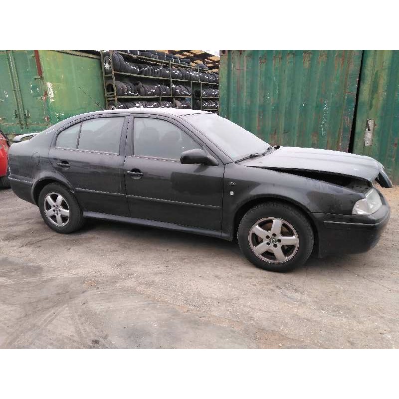 skoda octavia berlina (1u2) del año 2004