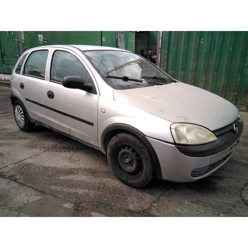 opel corsa c del año 2001